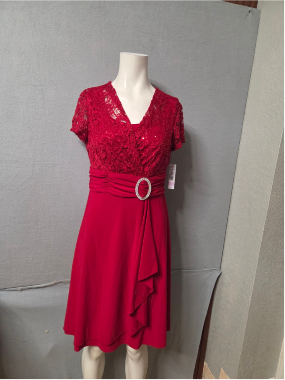 Women's R&M Richards Petite Midi Dress Size 6P Red Lace Sequin